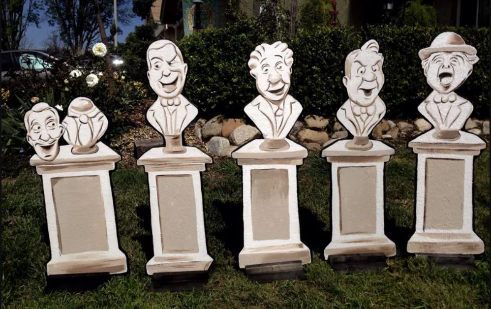 hauntedmansionsingingbustscutouts Pirates & Princesses