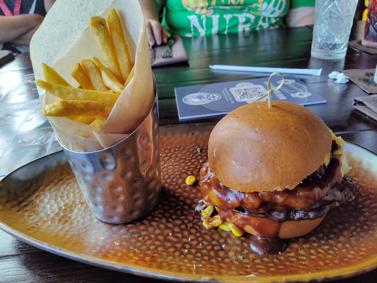Review Blue Plate Burger. Just How Many Times Can a Blogger Eat a